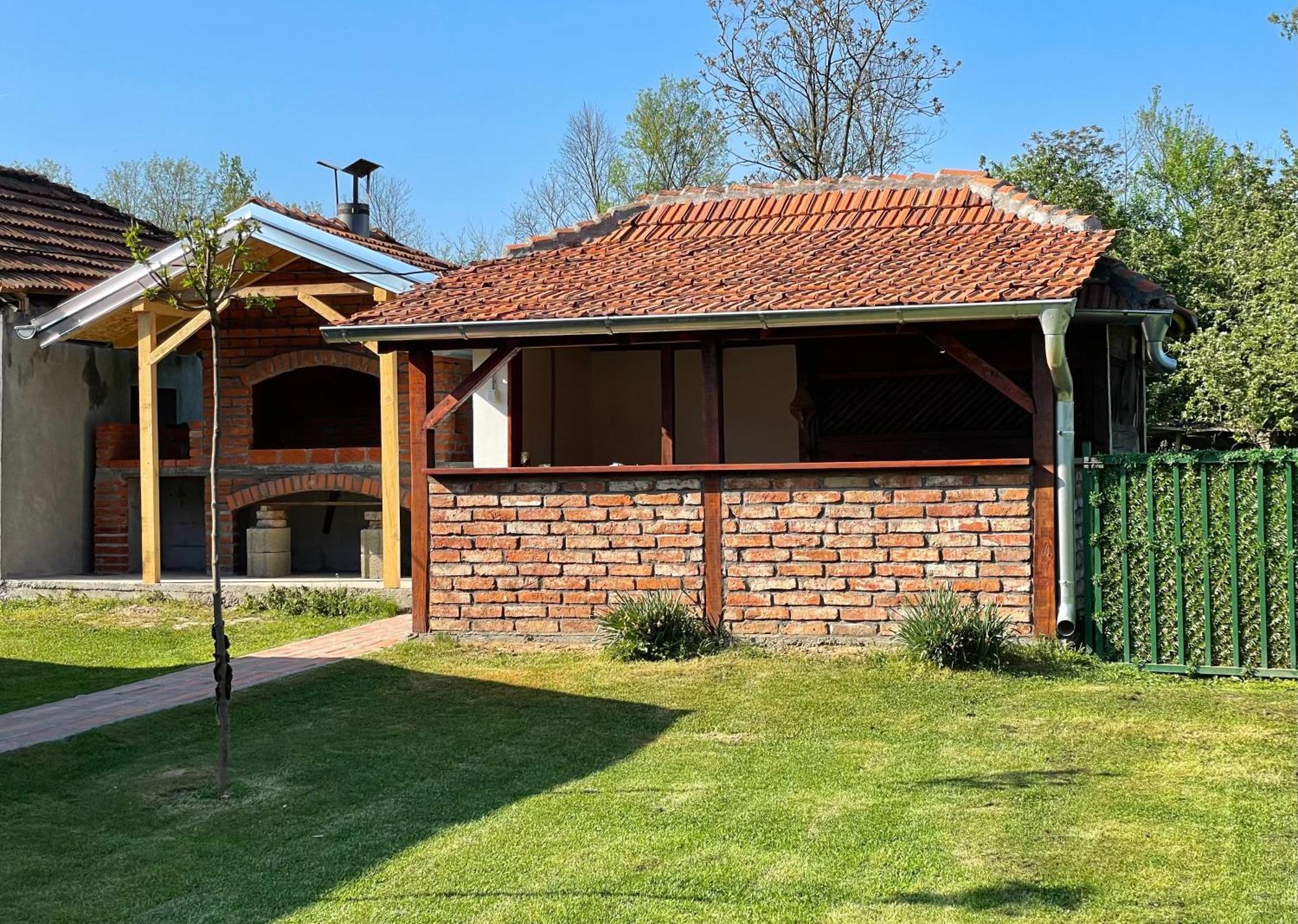 Villa Vikendica Cerovic à Kraljevo Extérieur photo